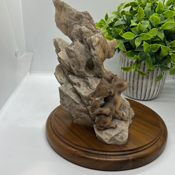 Mill Creek Studios “Maternal Refuge” Lion Cat Cougar Puma Sculpture, 1994 - Picture 4 of 17